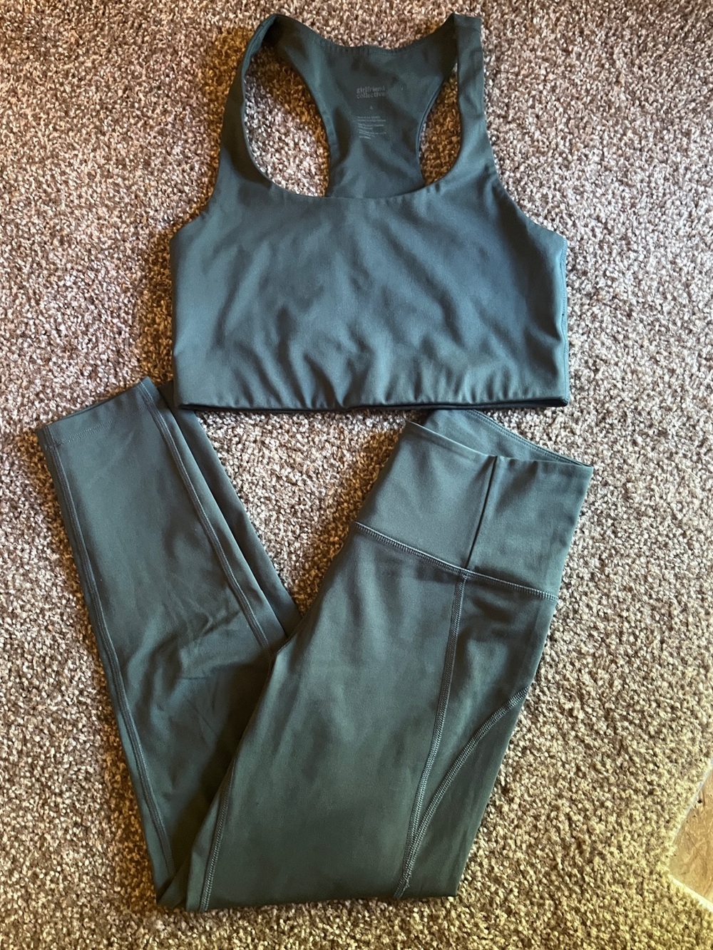 Girlfriend Collective Set Size Small